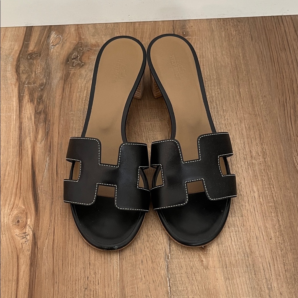 Hermes Oasis sandals